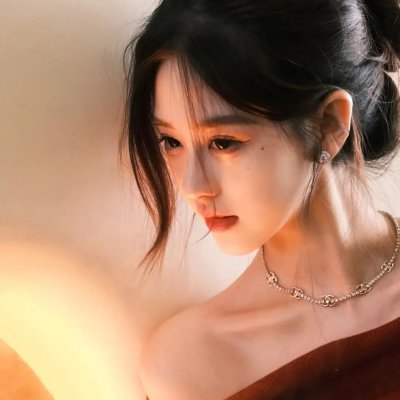 一人有一点颜色